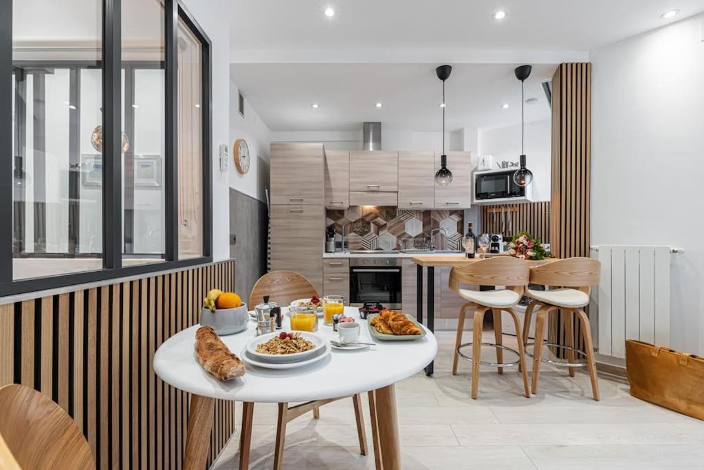 Apartment Smolett - Superb Downtown W Ac